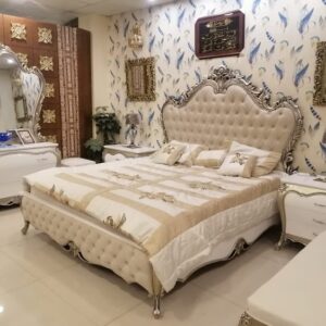 Chic Bedroom Interiors