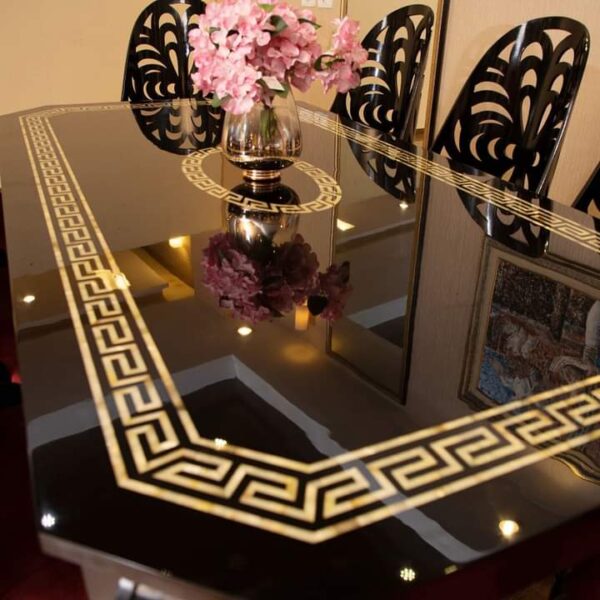 The LuxePalate Dining Set