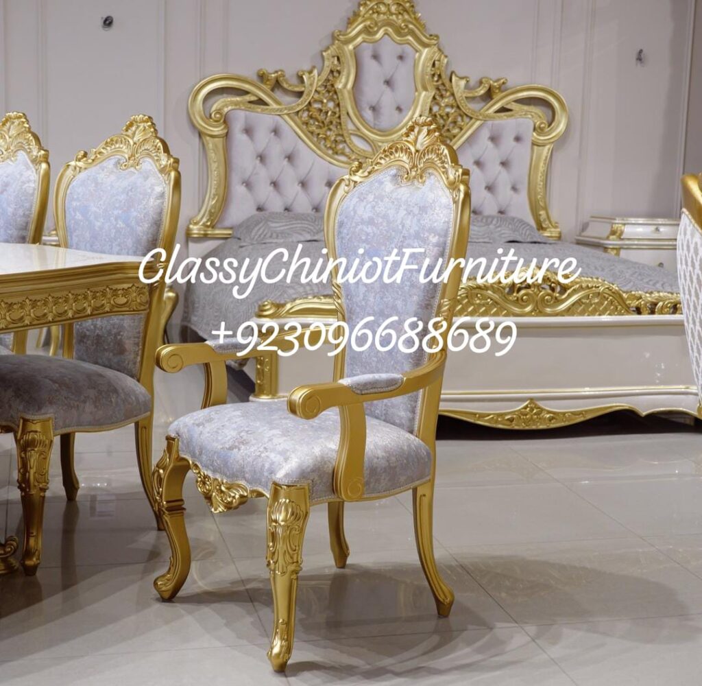 Artisan’s Touch Wooden Dining Set